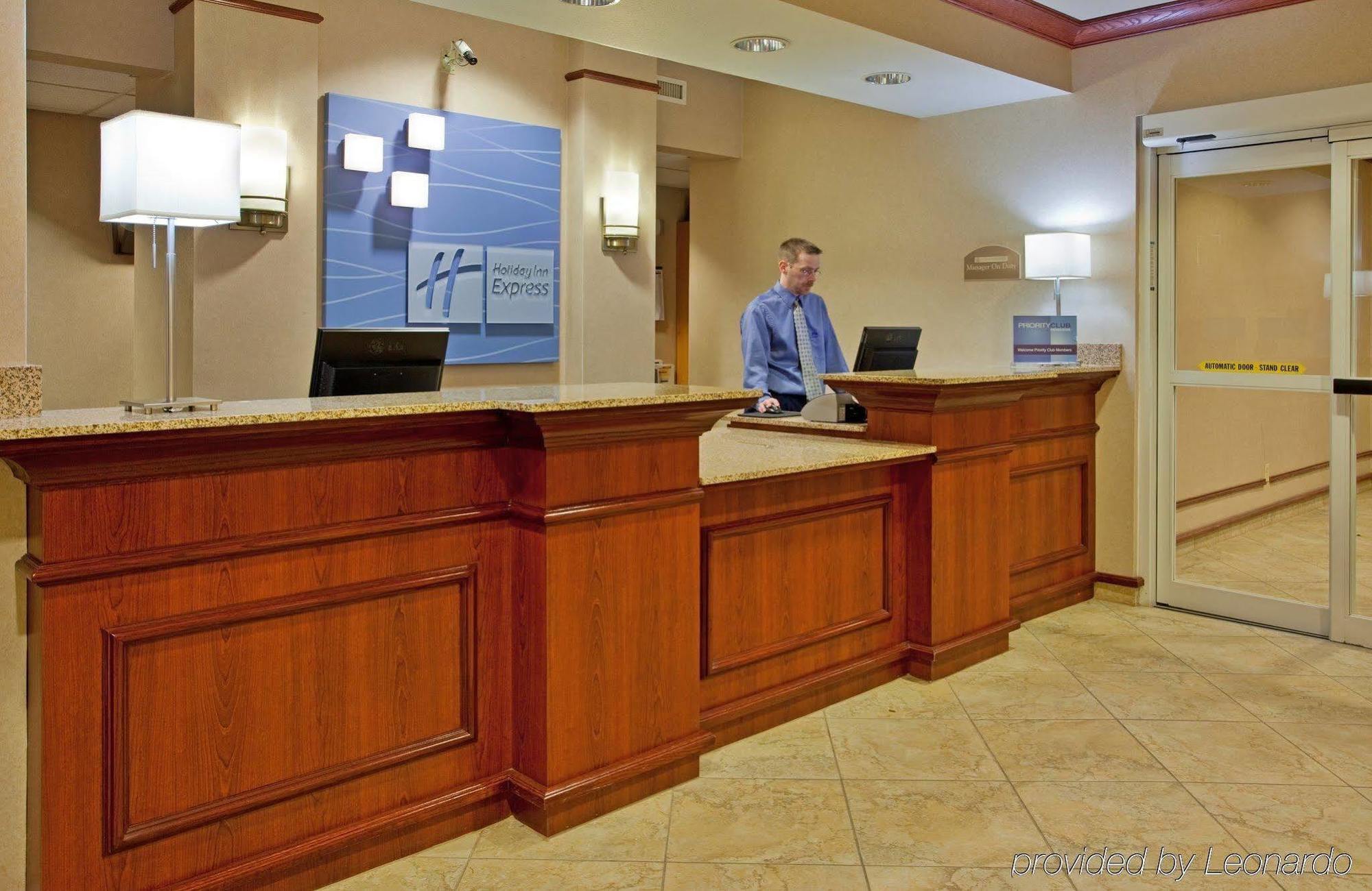 Holiday Inn Express Independence - Kansas City By Ihg Exterior photo